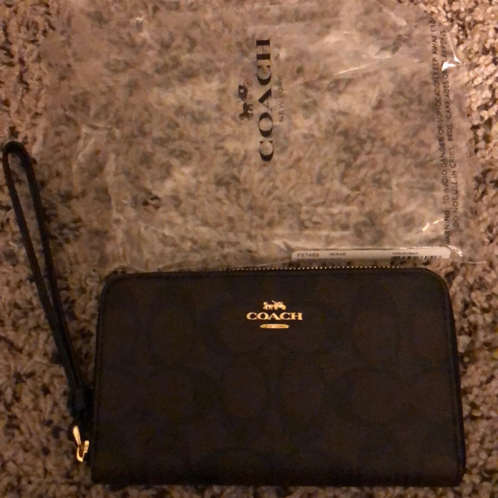 Coach Phone Wallet